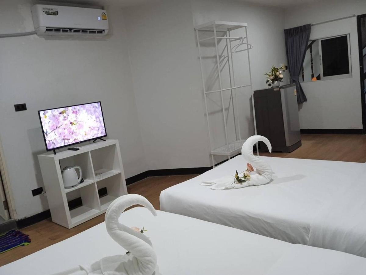 Nk Guesthouse 1 Bangkok Exterior photo